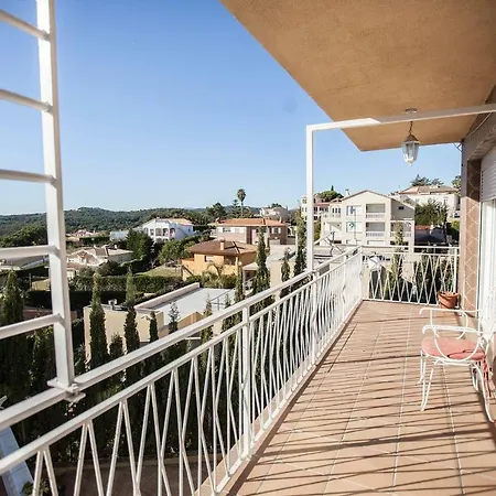 Villa 3 Carrer Puig I Cadafalch